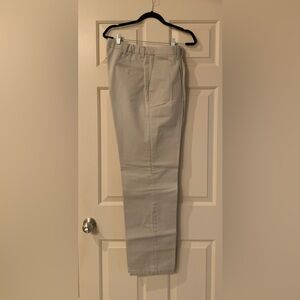 Lee performance Khaki - excellent condition